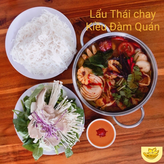 LẨU THÁI CHAY KIỀU ĐÀM QUÁN